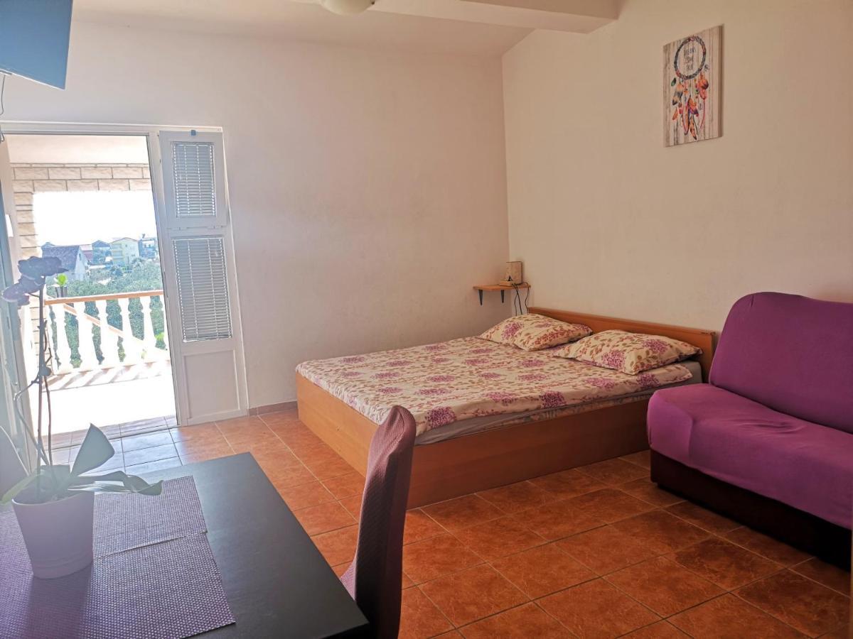 Apartments Brkovic Sukosan Exterior photo